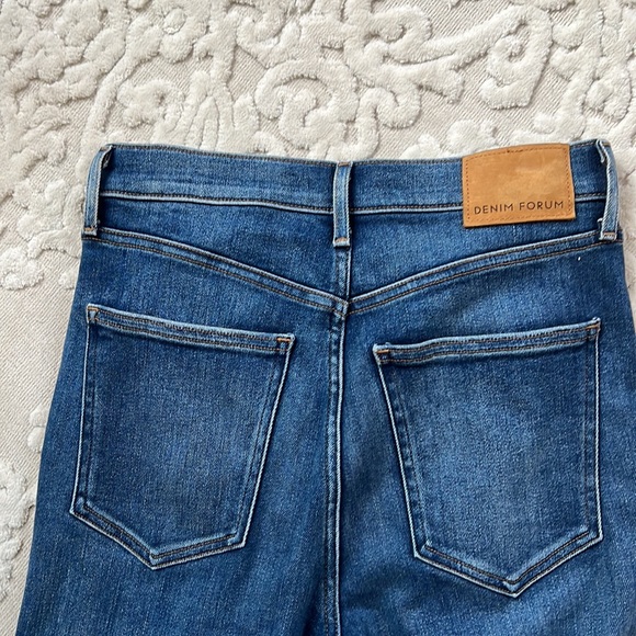 Aritzia Denim Forum Lola high rise skinny denim size 29 - soft and stretchy fit - Picture 9 of 9